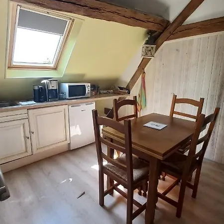 Le calme à la campagne Apartamento Besson Exterior foto